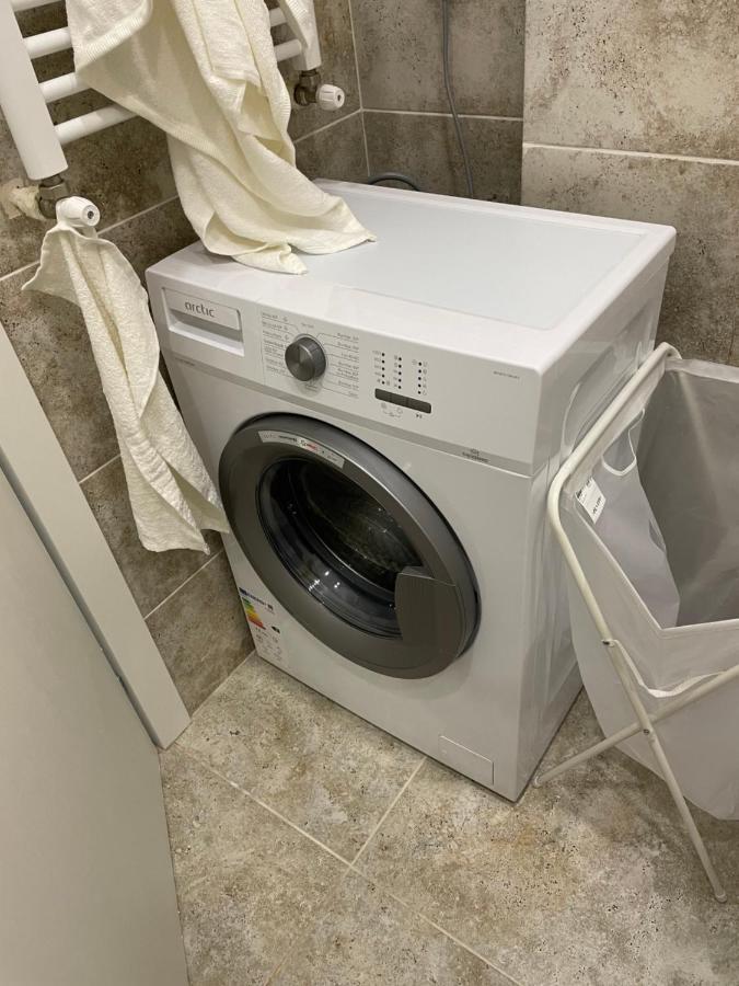 Militari Comfort Studio Roşu エクステリア 写真